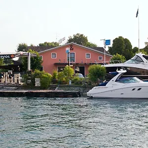 Johnson 2*, Peschiera del Garda Italia
